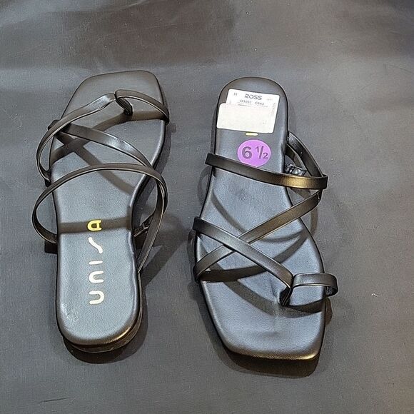 BRAND NEW UNISA SQUARE OPEN TOE WOMEN"S FLAT SANDAL - Picture 12 of 15